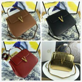 Picture of Versace Lady Handbags _SKUfw94690020fw